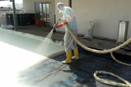 هل عزل الفوم حراري ومائي​؟ اكتشف الإجابة